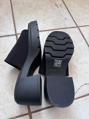 ALDO Black Chunky Heel Stretch Booties